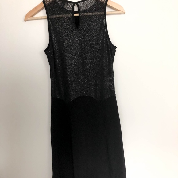 Axara Paris Dress & See Through Back - Picture 3 of 4